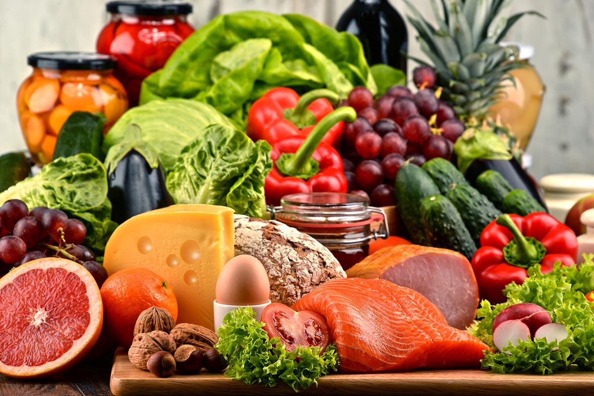 Chế độ ăn uống khoa học giúp giảm đau bụng kinh.